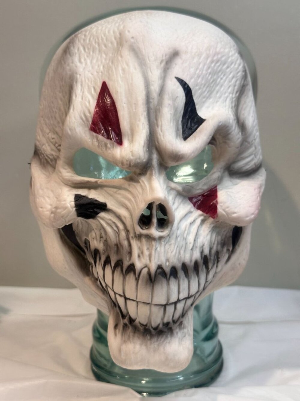 Two Halloween Masks Half-Face Mask Black Cracked White Skull Elastic Strap OS